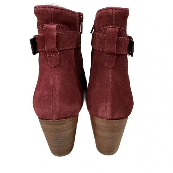 New Stitch Fix Sleek Bootie Burgundy Suede Leather Gold Buckle Heeled Boots - Picture 8 of 9